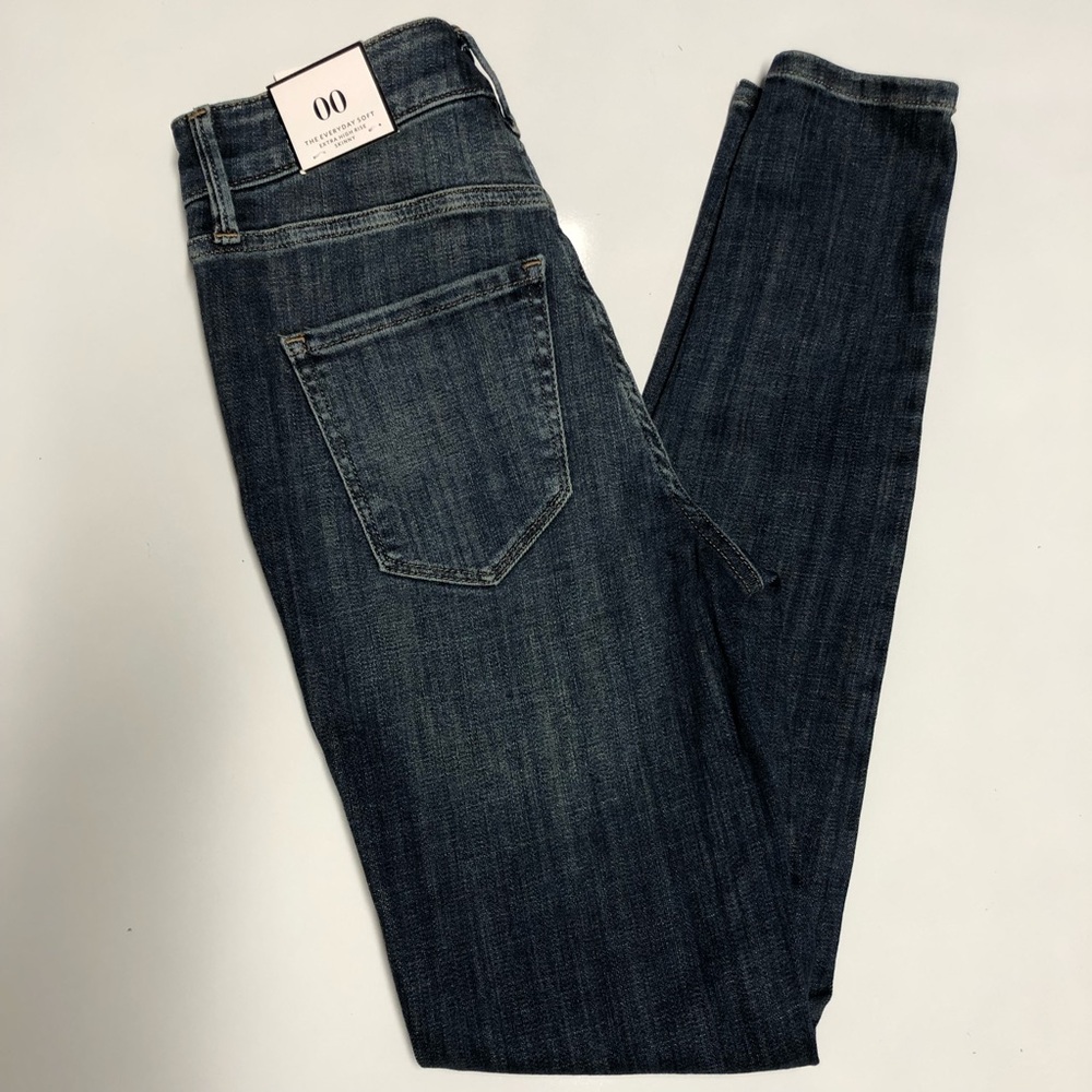 WHBM The everyday soft Skinny Jeans size 00R